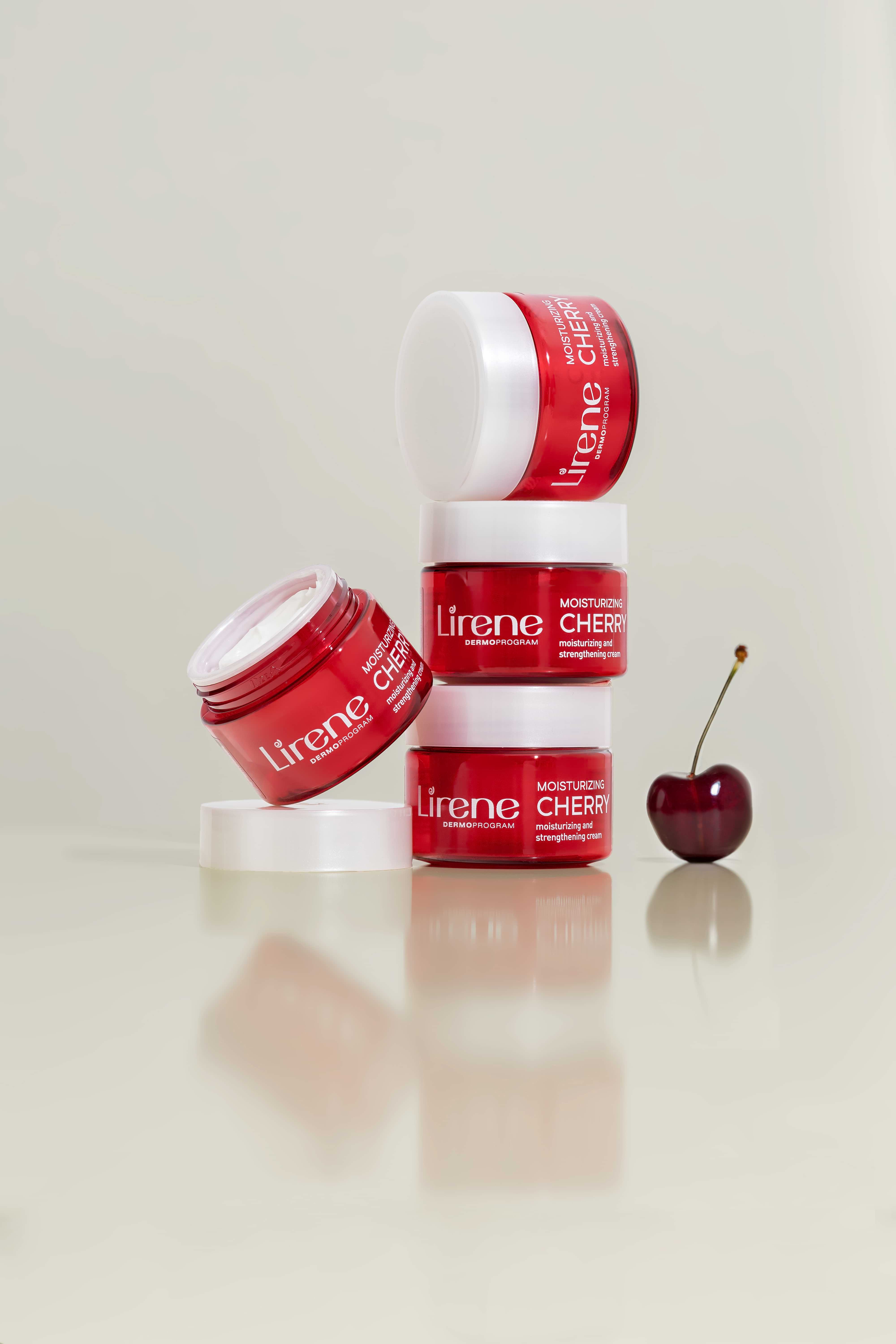 Lirene HYDRATION AND NOURISHMENT Moisturising and strengthening